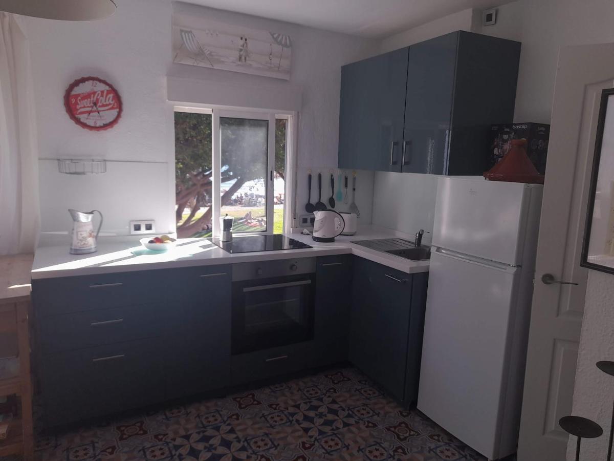 Beachfront House Malaga Exterior photo